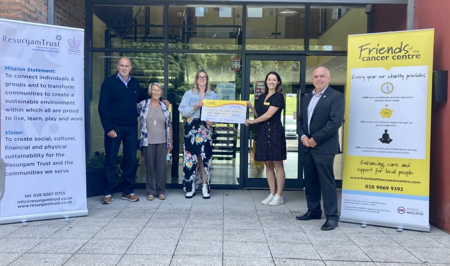 Read more about the article £8,100 raised in memory of Ivan Davis OBE